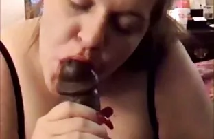 XXX प्लंबर fucked गुदद्वारासंबंधीचा दाट तपकिरी रंगाचे केस रशियन