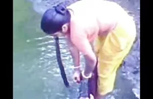 XXX रशियन स्त्री पुरुष समागम, एक अतिशय प्रौढ स्त्री