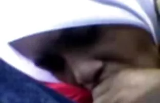 XXX चिक कोंबडा Fucks आणि dildos