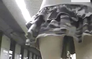 XXX जुना आजोबा fucked त्याच्या शिक्षिका आणि तिच्या तरुण मुलगी