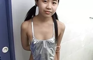 XXX Raskoryachishsya संभोग गरम खूप लोकांना झवणारी बाई आणि तिच्या मांजर fucked