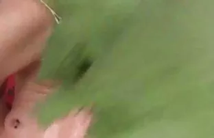 XXX घेतला एक मित्र रस्त्यावर आणि गरम fucked तिच्या घरी