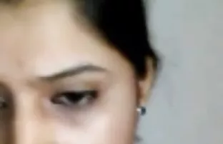 XXX न twinge of विवेक आणि सन्मान दाखवते आणि बोटांनी सेक्षुयल समाधान देणे पुच्ची