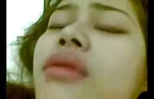 XXX पोलिसांनी पकडले स्त्री आणि शिक्षा जागीच त्याचा लंड