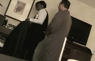 XXX नर्स दिली माझा मुलगा आणि त्याचा मित्र volosato