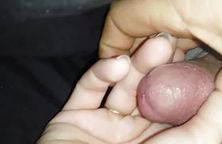 XXX मिरपूड fucked दोन लज्जतदार lesbians