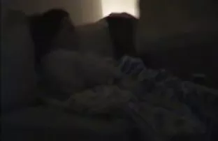 XXX ठेवले कर्करोग सोफा वर रशियन मुलगी आणि fucked तिच्या माणूस