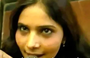 XXX सुंदर तरुण स्तनाग्र deflowered